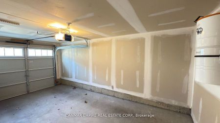 For Lease - 6 Hiawatha Court, Vaughan, Ontario - Photo 5