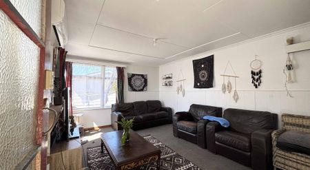 Tidy 2-Bedroom Home Close to Masterton CBD - Photo 5