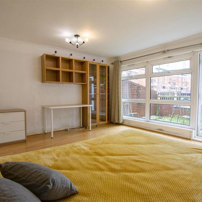 3 bedroom house to rent - Photo 1