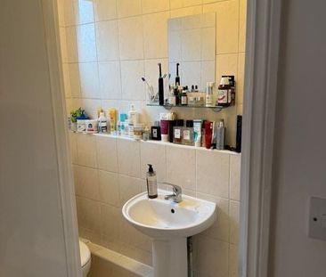 Studio Flat, Belgrade Road, N16 - Photo 5