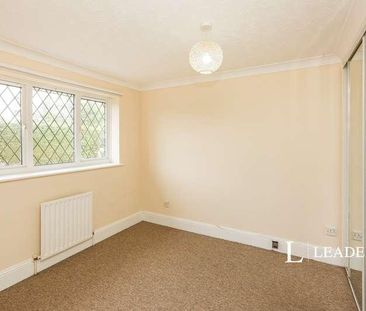 Warsash, SO31 - Photo 2