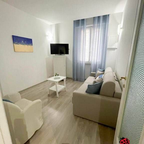 Trilocale piazza Sant'Agostino 60, Centro Storico, La Spezia - Photo 1