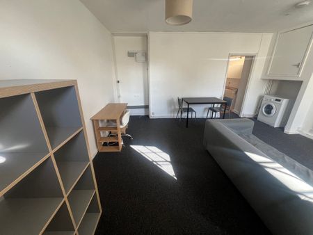 1 Bed Flat, Lodge Place, BS1 - Photo 2