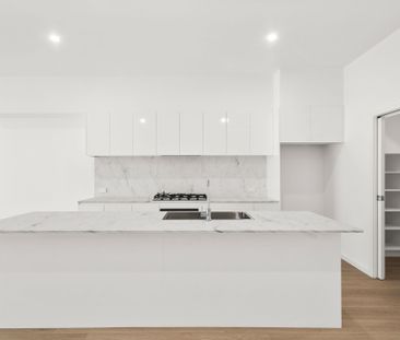 Stunning Brand New Four Bedroom Duplex - Photo 6