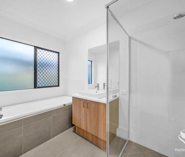 4-Bedroom Home in White Rock Estate, Conveniently Located Near Amen... - Photo 6