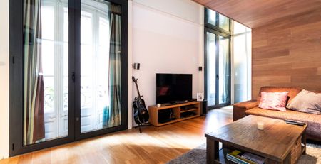 Luxurious 2 Beds Apartment with views on a square of the Gothic Quarter - Foto 3