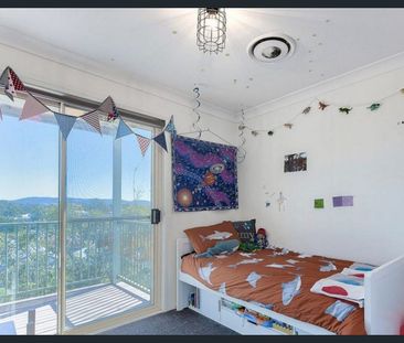 Front Townhouse in Prime Annerley Location - Photo 3