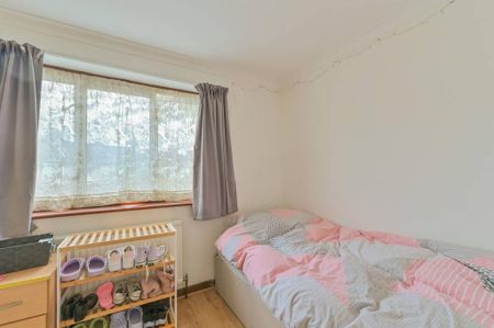 4 bedroom terraced house to rent - Photo 5