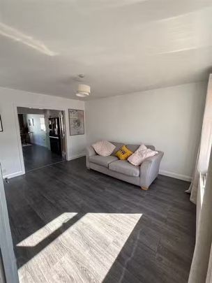 69 Moat Street, - Photo 1