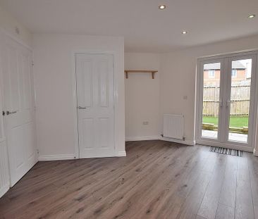 3 bedroom detached house to rent - Photo 2