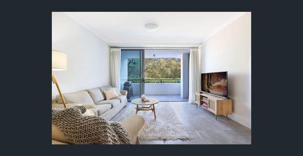 Two Bedroom Apartment in the Sought after South Lakes Complex - Photo 1