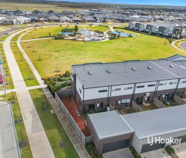 24 Palmerston Walk, Werribee VIC, Belconnen - Photo 4