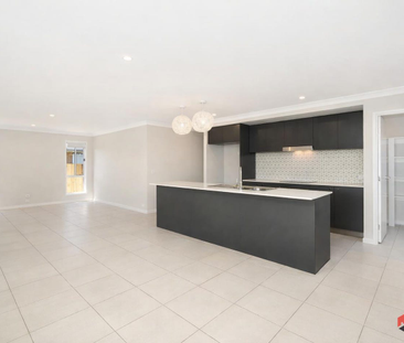 Modern Family Home in Residential Precinct - Photo 5