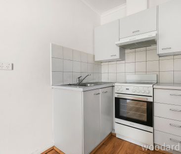 Cozy And Convenient! - Photo 3