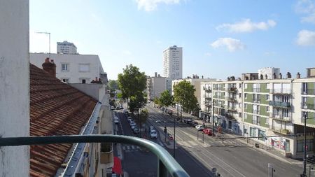 Location Appartement 2 pièces 55m² TOURS 37000 - Photo 2
