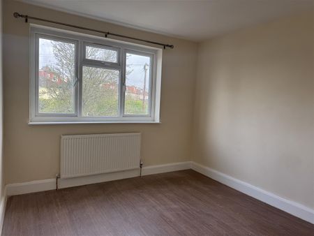 Downing Drive, Greenford - Photo 2