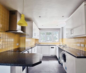 Ashdown Road, Uxbridge, UB10 - Photo 4