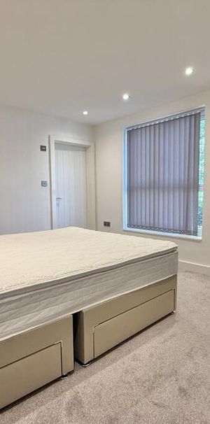 1 bedroom in a house share to rent - Photo 1