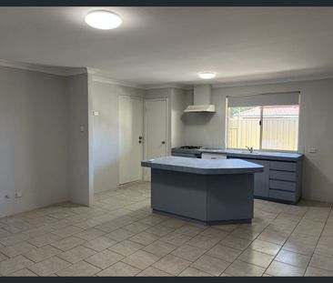 SPACIOUS FAMILY HOME WITH POWERED WORKSHOP AVAILABLE NOW - Photo 5