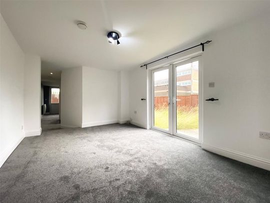 2 bedroom bungalow to rent - Photo 1