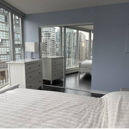 26th Floor Corner Unit in Yaletown - Photo 4