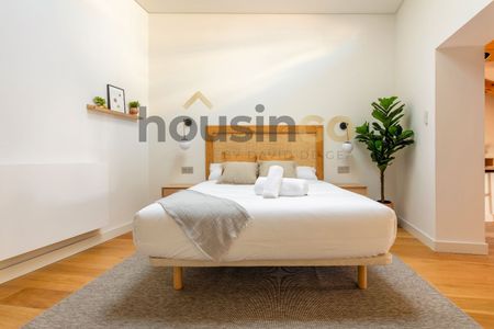 Flat for rent in Madrid (Centro) - Photo 4