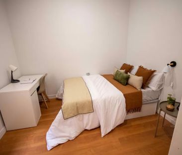 Carrer de Balmes, Barcelona, Catalonia 08006 - Photo 2