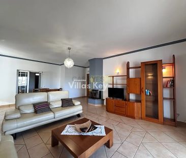 House T4 in Mexilhoeira Grande, Portimão - Photo 1