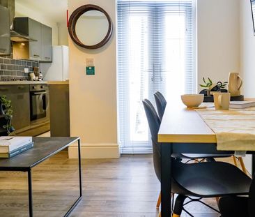 Room in a Shared House, Haydn Avenue, M14 - Photo 3
