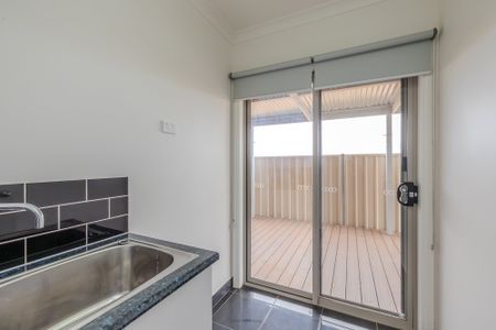 Quiet court location - Photo 2