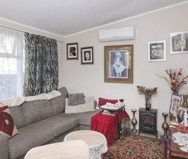 Convenient One-Bedroom Living on Lytton Road - Photo 2