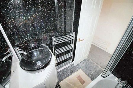 Collingwood Court, Washington, Tyne and Wear, NE37 3ED - Photo 5