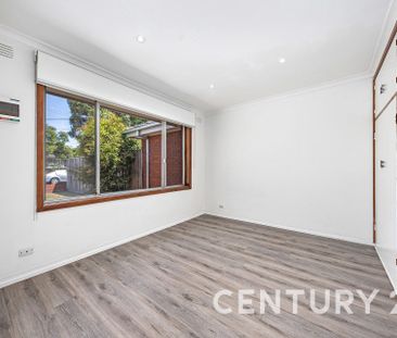 Fully Renovated Home in Noble Park - Photo 2