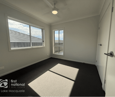Modern 2-Bedroom Unit in Edgeworth - Photo 2