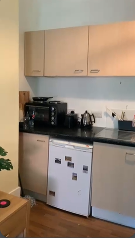 Studio to rent - Photo 2