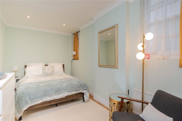 Pembridge Villas, Notting Hill, W11, London - Photo 1