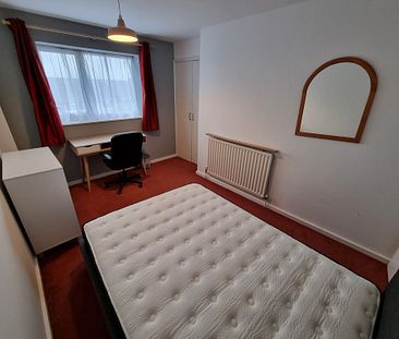 3 Bed Student Accommodation - Photo 2