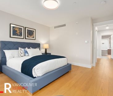 Townhouse in Vancouver West Side, BC - Photo 5