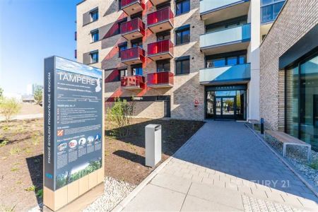 Pronájem nového bytu 2+kk se zaskleným balkónem, sklepem a garážovým stáním v projektu SUOMI Hloubětín - Fotografie 5