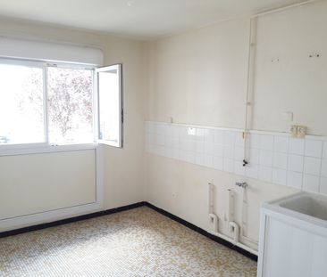 T4 de 75 m² - 5 rue buffon Châtillon-sur-Seine - Photo 5