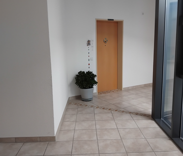 Komfortable und barrierefreie 2,5 Zimmer Penthouse-WHG mit EBK und ... - Photo 4