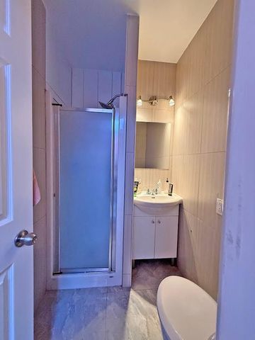 For Lease - 6 Elmhurst Drive Unit# Lower Level, Toronto, Ontario - Photo 2