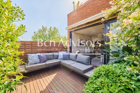 Ático de lujo en alquiler con 2 terrazas y parking en Les Tres Torres - Photo 2