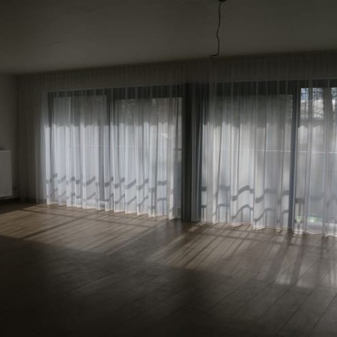 Appartement te huur - foto 1
