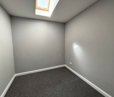 39, Newark, Notts, NG24 - Photo 2