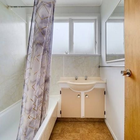 2-Bedroom Unit with Single Garage - Photo 5