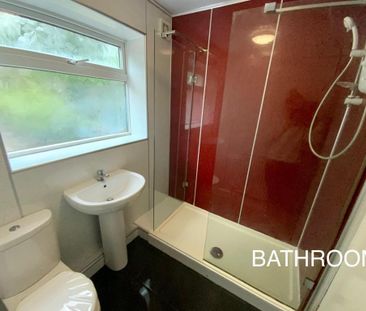 4 bedroom terraced house to rent - Photo 4