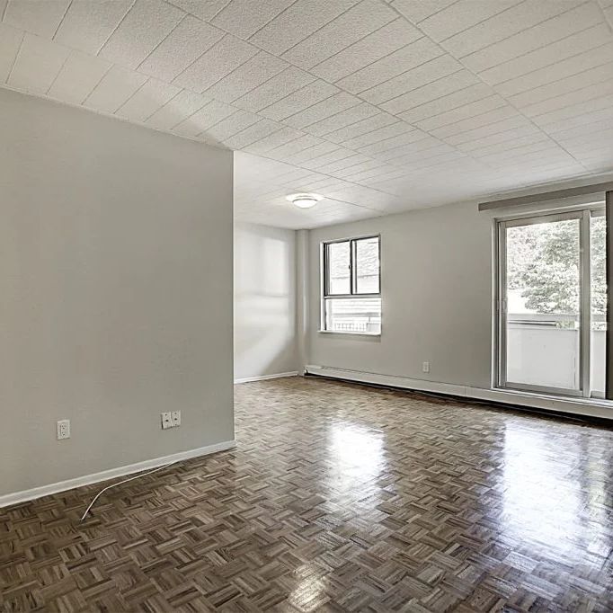 Millard Manor Apartments - Photo 1