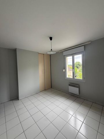 Location Appartement 3 pièces 61m² BERGERAC 24100 - Photo 2