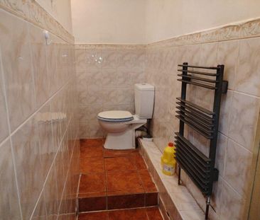 Studio to rent - Photo 6